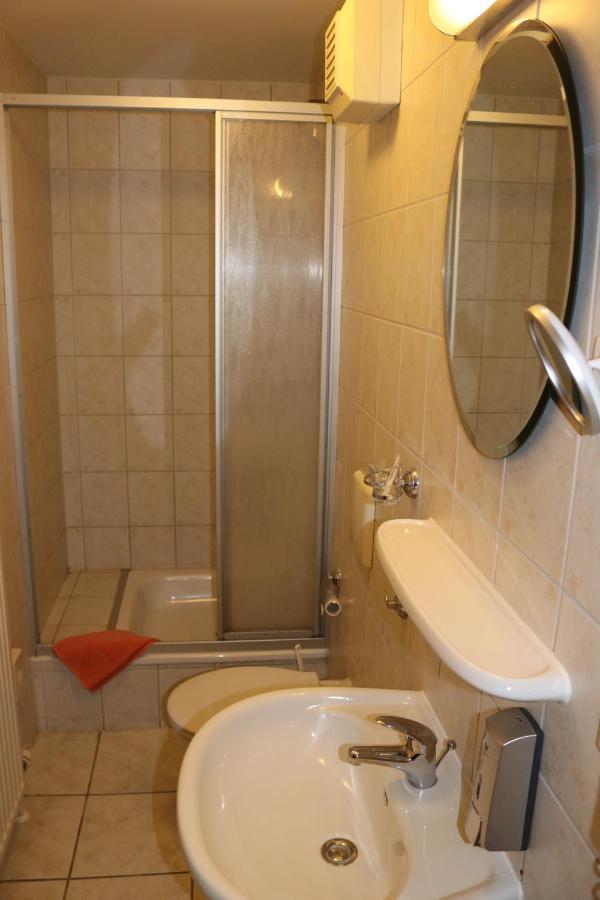 Stadthotel Brandenburger Hof Neuruppin Ngoại thất bức ảnh